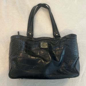 Dooney and Bourke black leather purse light wear good condition